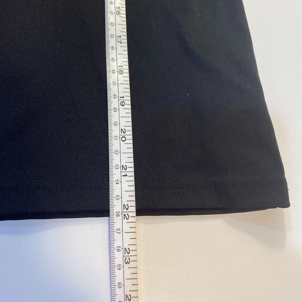 NWOT UMBRO Black T-Shirt Boys Medium